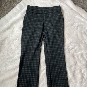 New York and Company Pull on Pants - Sz M